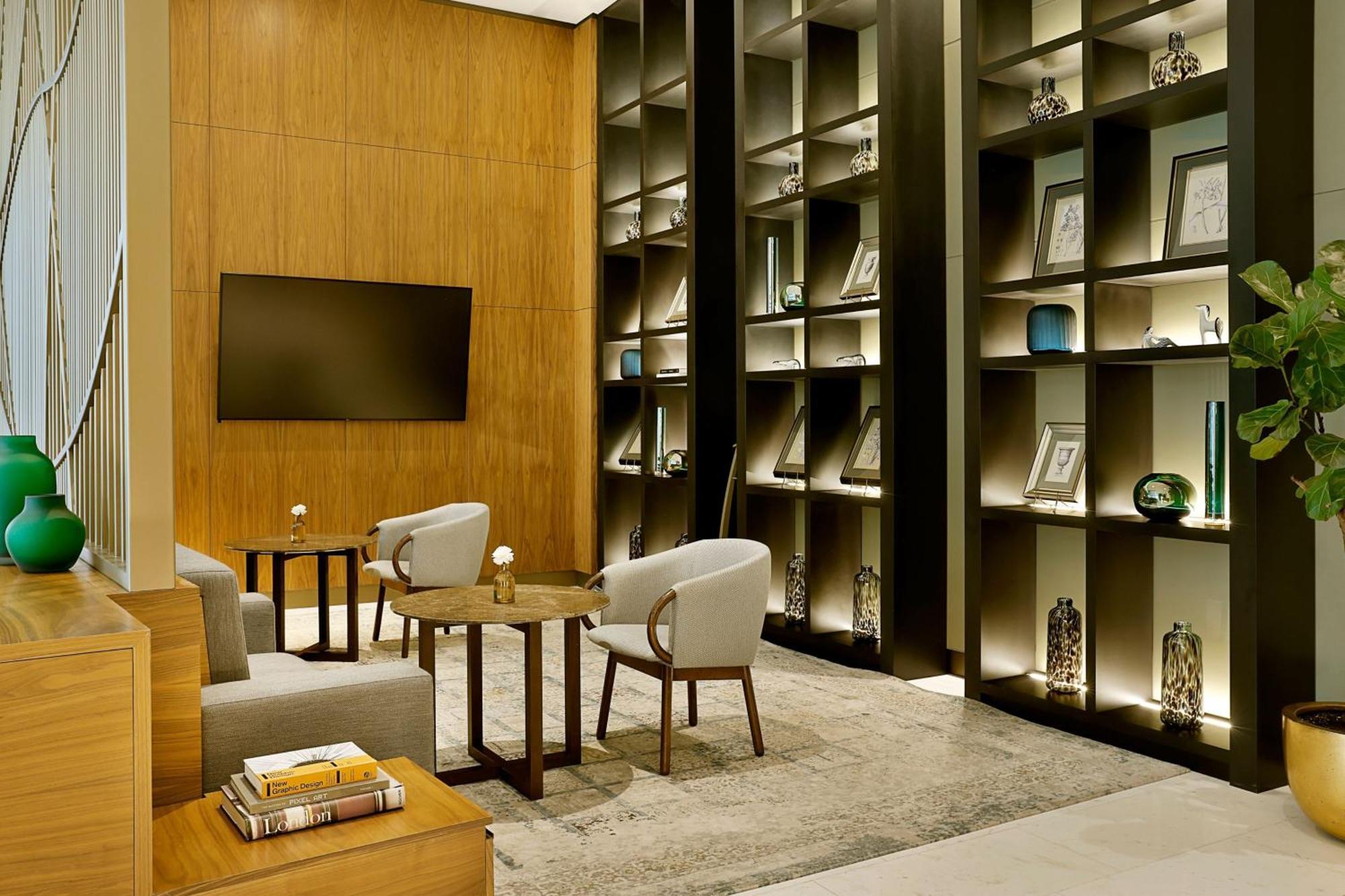 Sheraton Astana Hotel المظهر الخارجي الصورة Library